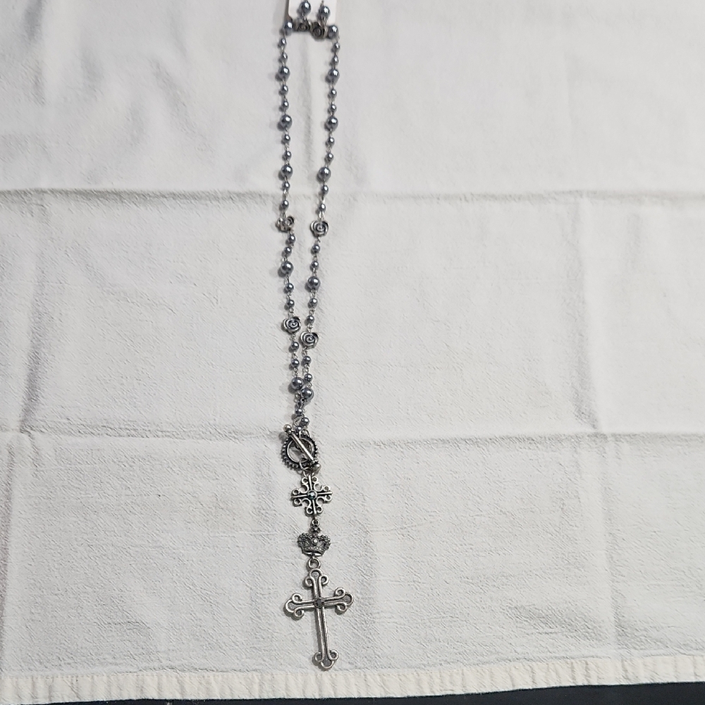 Elegant Silver Cross Necklace